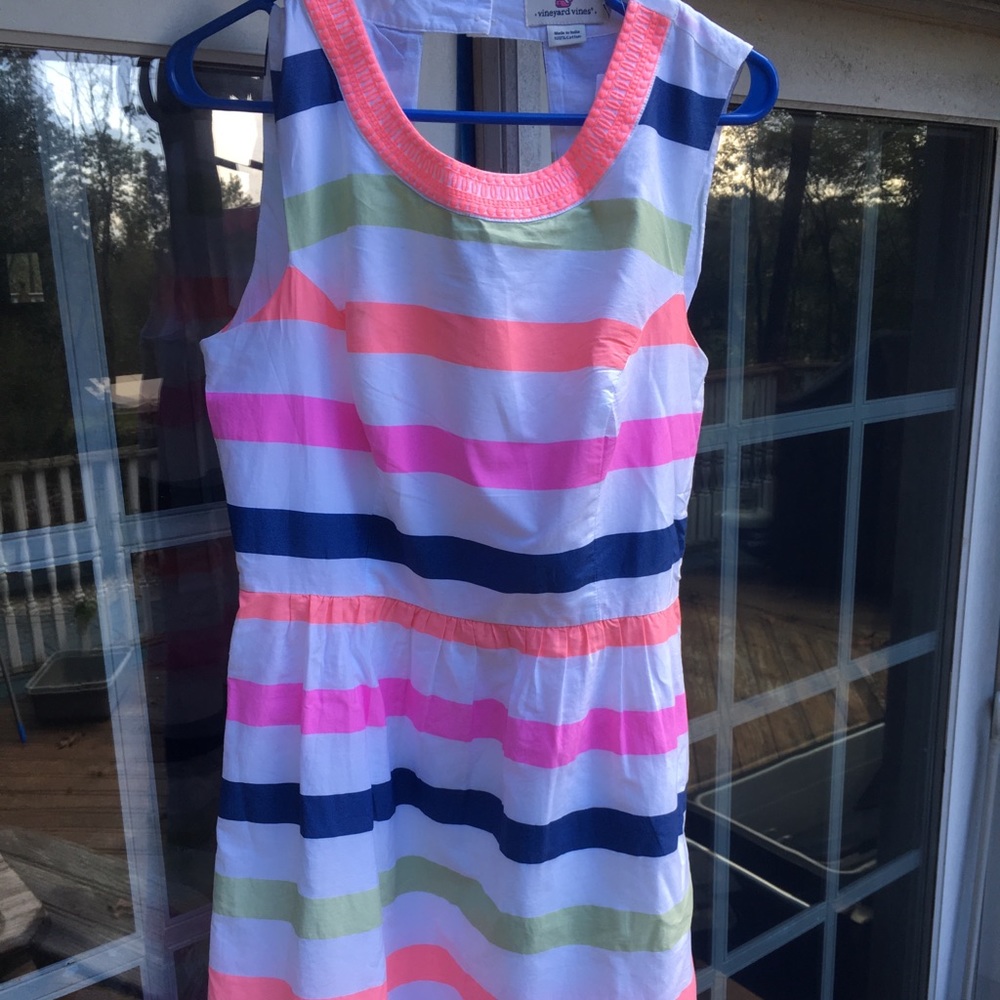 Vineyard vines dress